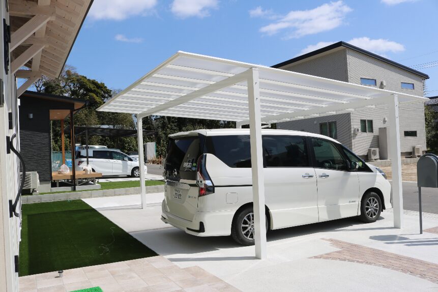 出雲市 外構工事 デザインブロックで区切られた駐車スペース